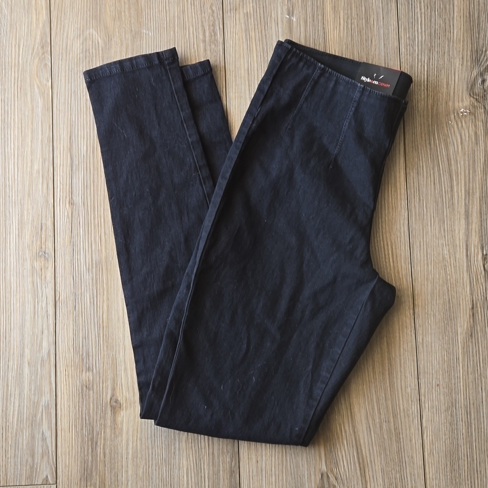 NWT Style & Co Mid-Rise Black Jeggings